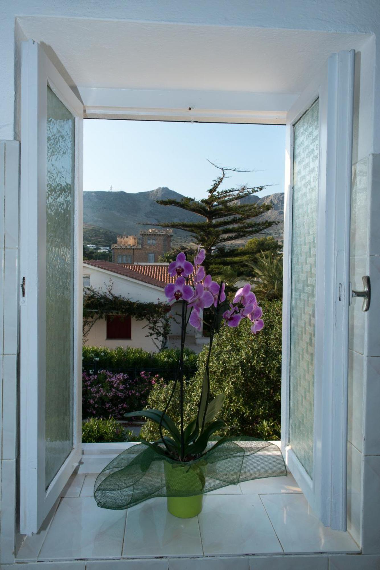 Alinda Hotel Alinda (Leros) Exterior foto